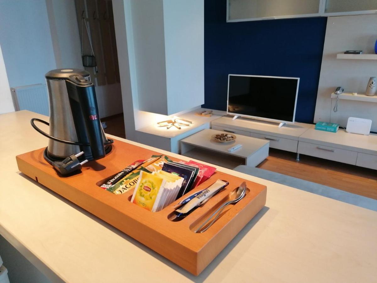 Wenie Apartment By EasyBucureşti Ngoại thất bức ảnh