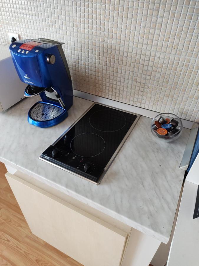 Wenie Apartment By EasyBucureşti Ngoại thất bức ảnh